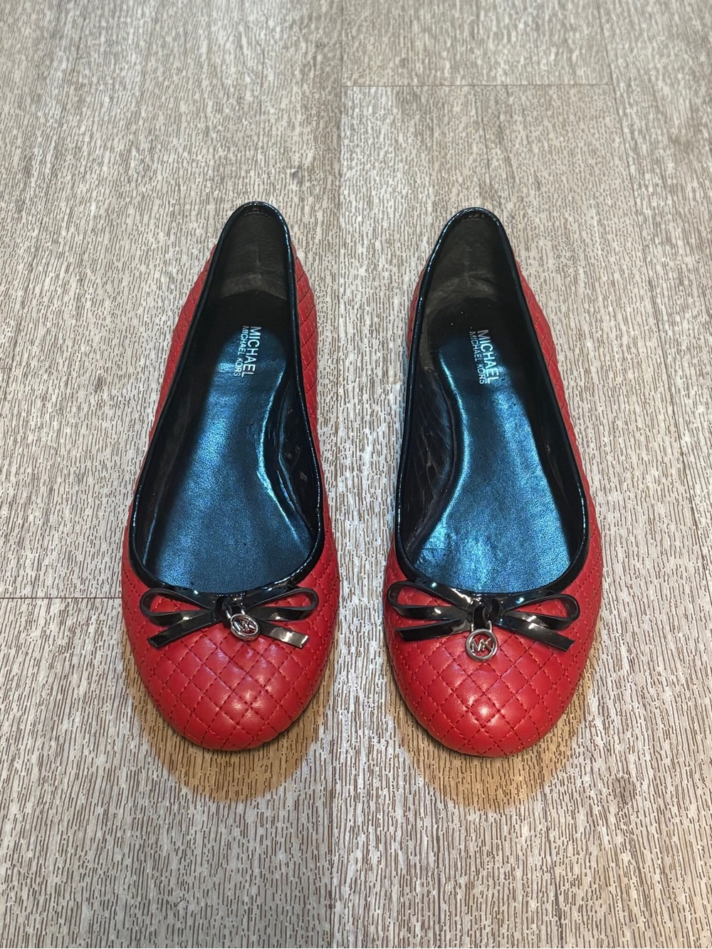 MICHAEL KORS RED BALLET FLATS SIZE 7M